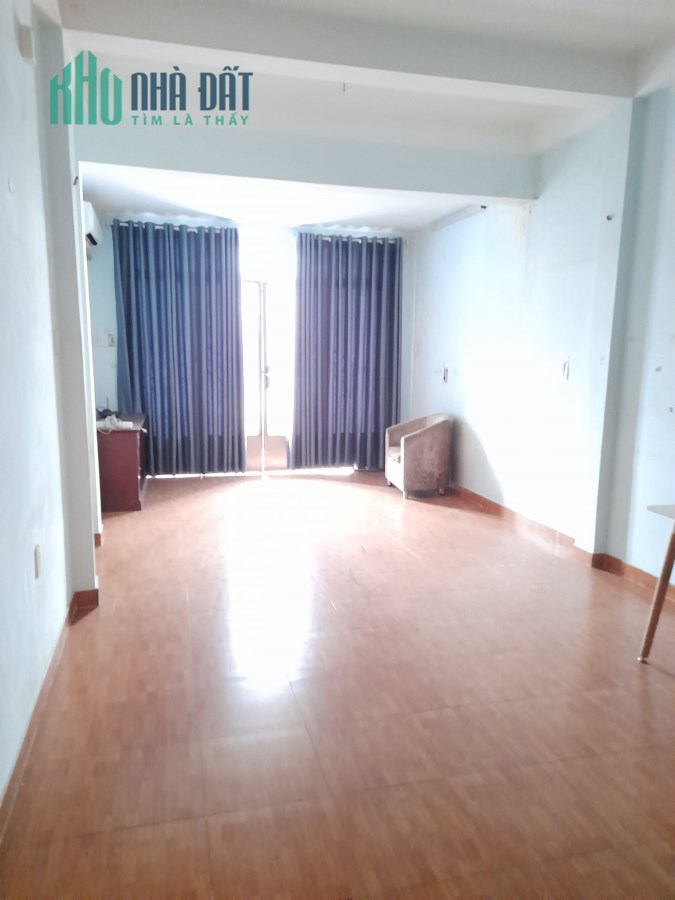 Hẻm xe tải quay đầu, cách quận 1 vài bước, MT kinh doanh, giá chỉ 9 tỷ hơn, lh 0989149953