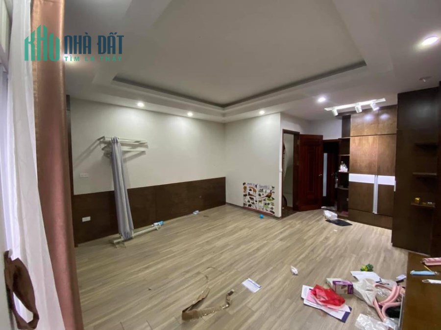 Bán gấp nhà riêng, Mặt ngõ Phúc Tân giá 3,3 tỷ, 52mx3 tầng
