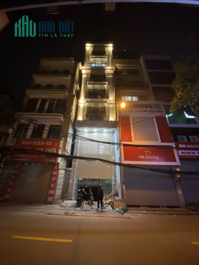Bán gấp toà nhà văn phòng 9 tầng, dt 125m, mt 6m Mễ trì, hà nội