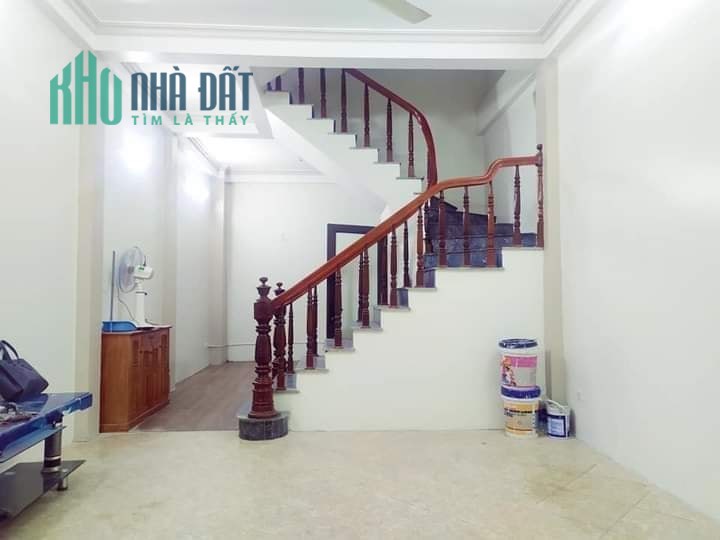Bán nhà Thanh Xuân, vị trí đẹp , ngõ thẳng tắp phố.