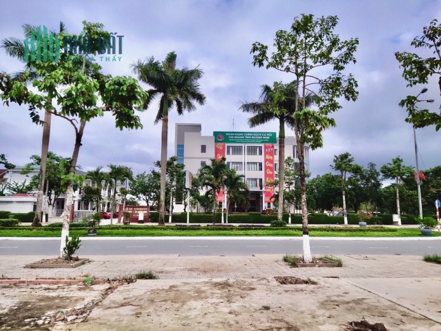 LÔ ĐẤT VÀNG - HÀNG ĐỘC QUYỀN ĐẤT XANH MIỀN TRUNG - VIEW TRỤC ĐƯỜNG HÙNG VƯƠNG 42M