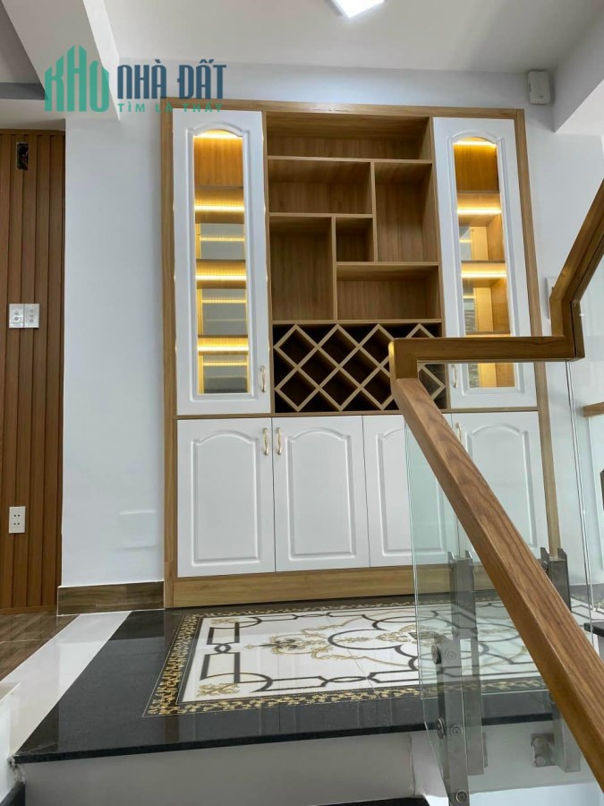 NHÀ ĐẸP TRUNG TÂM QUẬN 10 - NGAY NGÃ 6 CỘNG HOÀ - HẺM XE HƠI