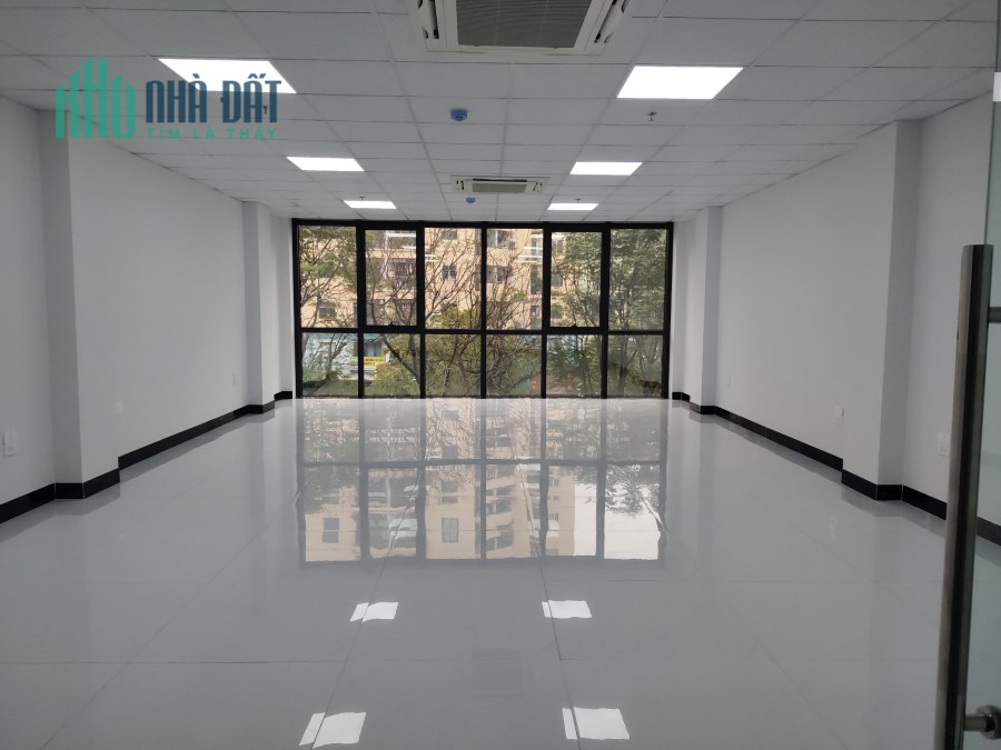 Bán tòa văn phòng Nguyễn Ngọc Nại ,Vương Thừa Vũ dt 122m2 x 9 t ,mt 5,2 m mới giá 39 tỷ