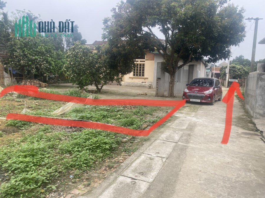 NHỈNH TỶ sở hữu ngay 150m2 thôn 4 Phú Cát cách DH09 chỉ 20m. LH 0977234623