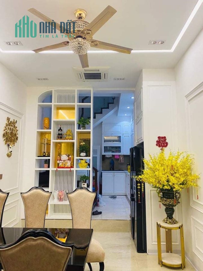 Bán nhà ngõ 72 Dương Quảng Hàm, Lô góc, Ô Tô Tránh, Kinh Doanh, 72m2, giá 11.5 tỷ