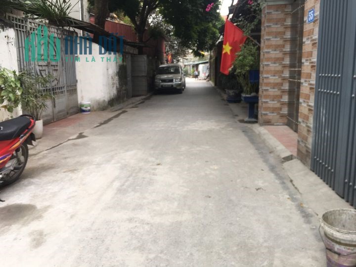 Cần bán mảnh đất ở Ngô Xuân Quảng Trâu Quỳ, oto vào tận đất. 0983253436
