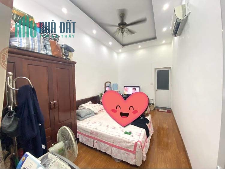 Bán nhà mặt phố Vọng,DT 40m x 4 tầng,mặt tiền 4m,kinh doanh