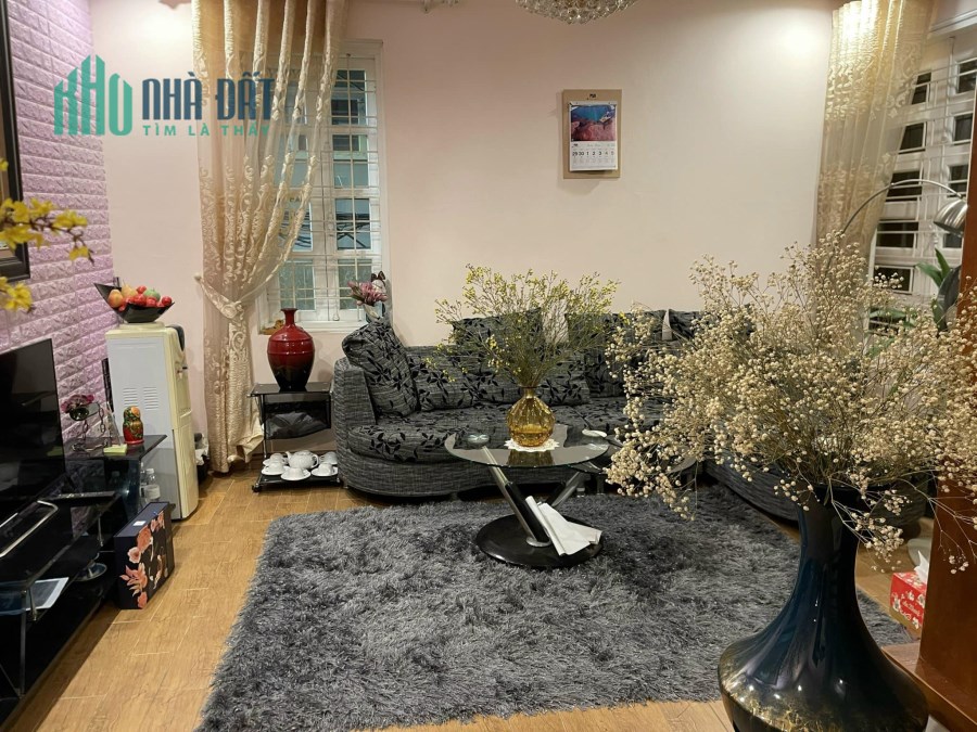 Bán nhà Phan Văn Trường, Cầu Giấy, Phân Lô, Ô Tô Tránh, 62m2, MT 6.6m. Giá 12.8 tỷ