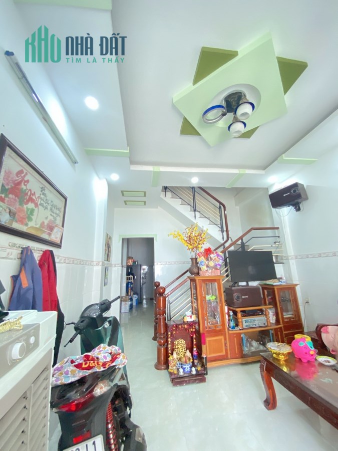 NGÂY NGÃ TƯ NGUYỄN THÁI SƠN -  42M2 - 5T- 5 PHÒNG NGỦ - CHỈ 4 TỶ 2