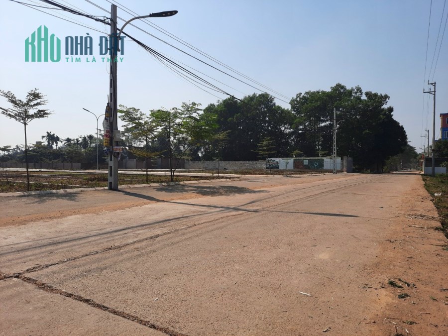 Bán gấp 100m2 full thổ cư Tái Định Cư Linh Sơn, Bình Yên . LH:0977234623