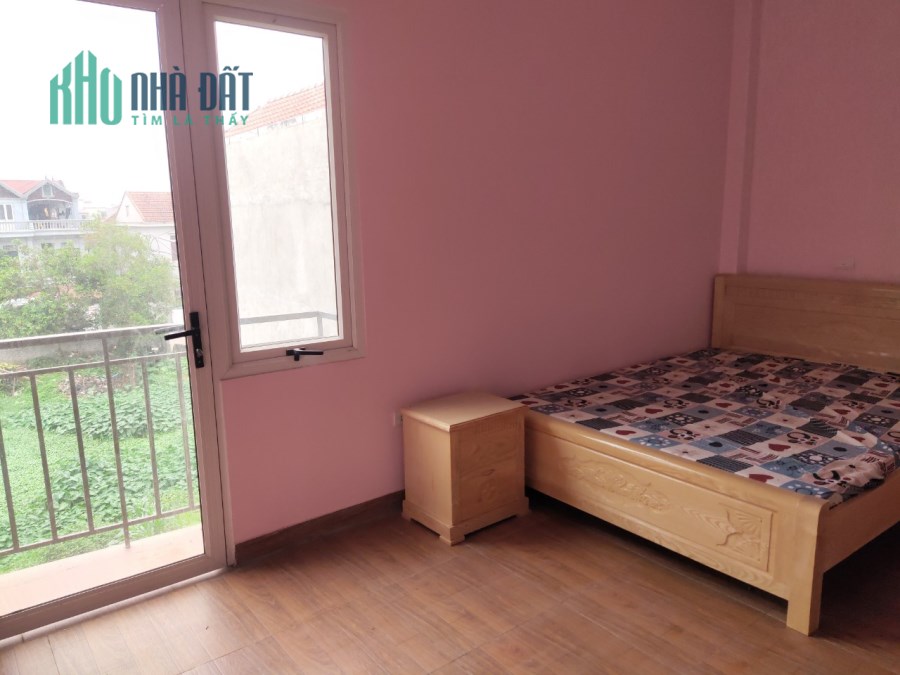 Nhà Đông Mỹ, 55m, mt5m, hai thoáng, 4 tầng, 4 phòng ngủ, oto vào nhà, qua nhà, nhỉnh 2 tỷ