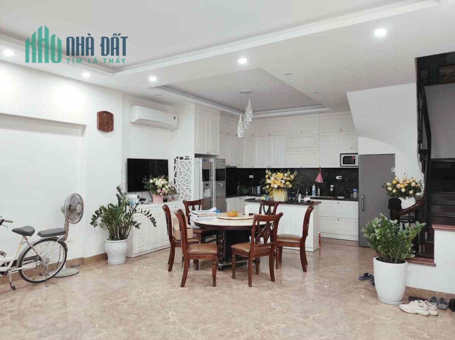 Bán nhà Nguyễn Khang, Cầu Giấy, 58m x 5T, Ô tô