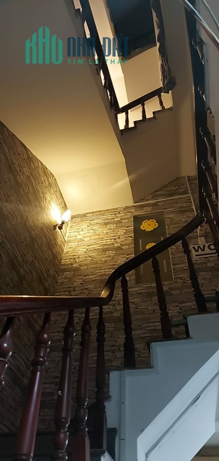 Chính Chủ Cần Bán Nhà Nở Hậu Đường Hoàng Hoa Thám, Vũng Tàu.