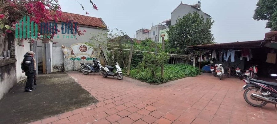 BÁN NHÀ VÀ ĐẤT LÀNG QUẤT ĐỘNG DIỆN TÍCH 375 M2 GIÁ YÊU THƯƠNG