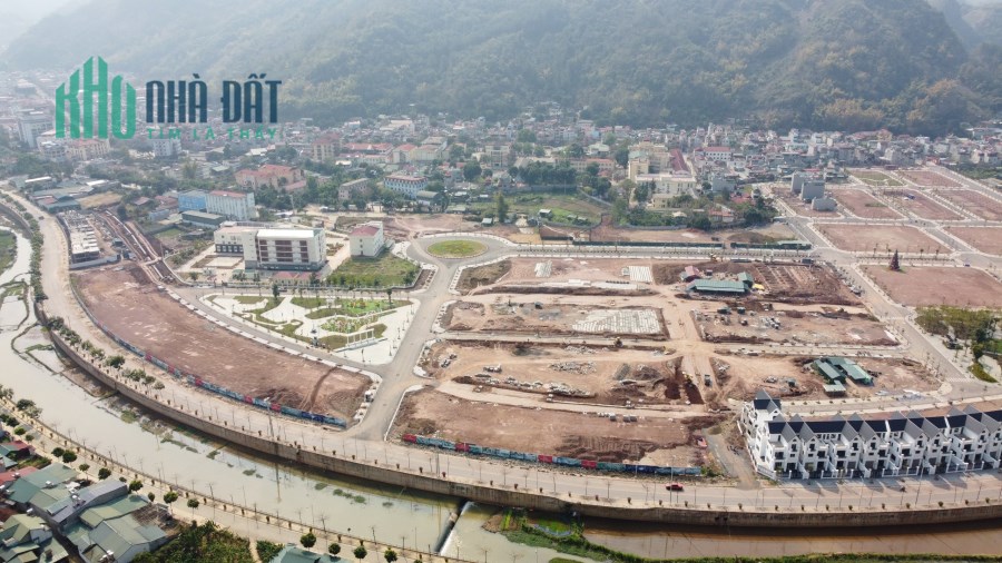ĐẤT NỀN SỔ ĐỎ - TRUNG TÂM TP SƠN LA - XÂY TỰ DO - KHÔNG GIỚI HẠN THỜI GIAN XÂY