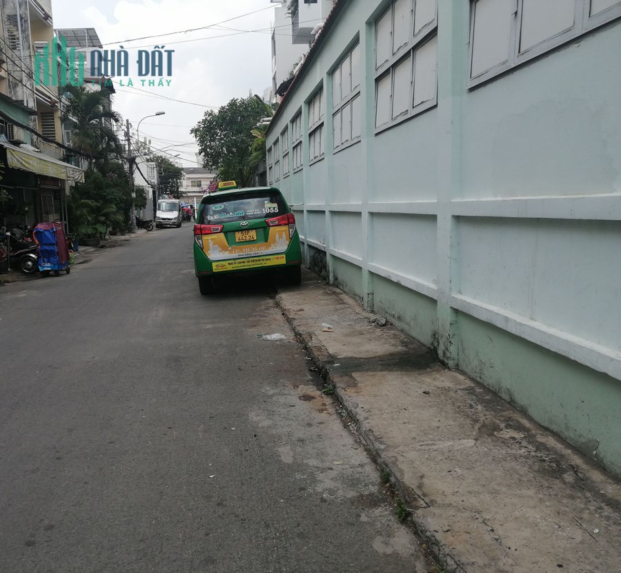 Nhà mặt tiền Quận 11, 33m2, 3 tầng, đường rộng 6m, giá nhỉn 6 tỷ
