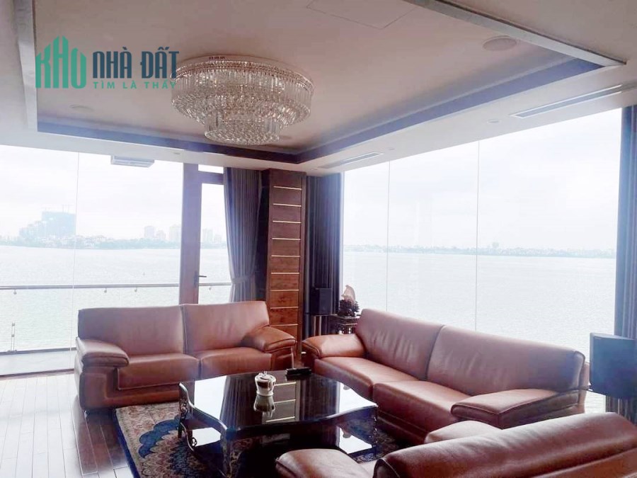 Mặt phố Nguyễn Đình Thi, Tây Hồ, 221m x 7T