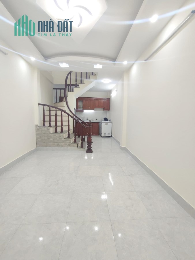Bán nhà Dương Văn Bé – Hai Bà Trưng, DT 35m2, 3.35 tỷ, 4 tầng.