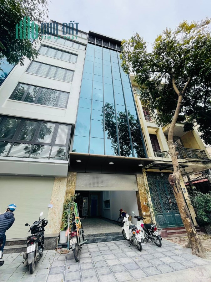 Bán nhà Ngõ 61 Hoàng Cầu, Đống Đa, 80m2, MT: 5m, Thông sàn. Giá 31.9 tỷ