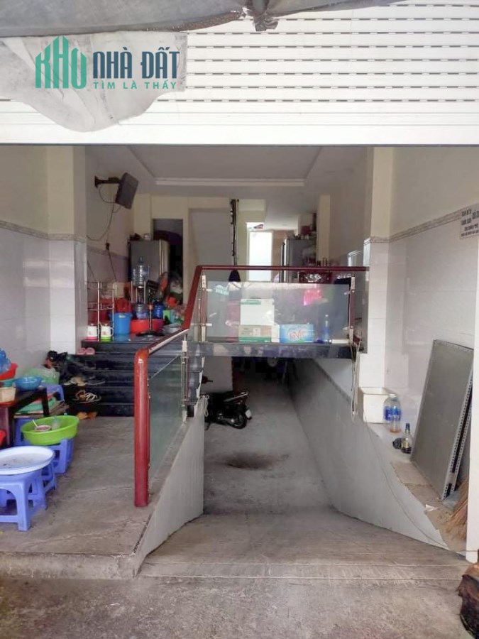 Tòa nhà mặt tiền đường, Bà Lê Chân, Tân Định, Quận 1, 69m, 6 tầng, văn phòng, giá chỉ 16 tỷ.