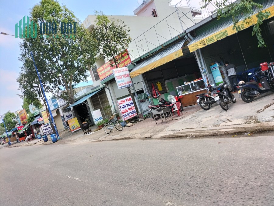 Cần ra nhanh lô đất DL15,Dân cư đông thuận lợi ở và xây trọ,Vị trí cực đẹp,giá sập sàn