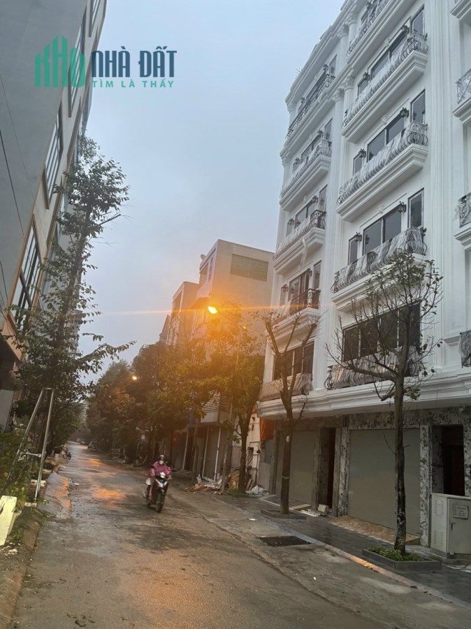 Chủ Cần Bán Gấp LK Dv3 Văn La Phú La Hà Đông Dt 50m2, Mt 5m, 7 Tầng, Thang Máy Giá 9,6 Tỷ