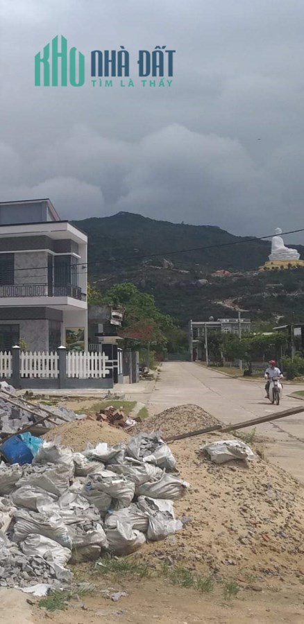 Chính Chủ Cần Bán Lô Đất Tại Thị Trấn Cát Tiến, Bình Định