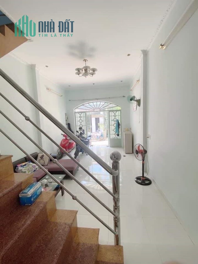 Bán nhà HXT thông Trần Văn Quang, Tân Bình, kế bên chợ, 74m2, chỉ 8.7 tỷ thương lượng.