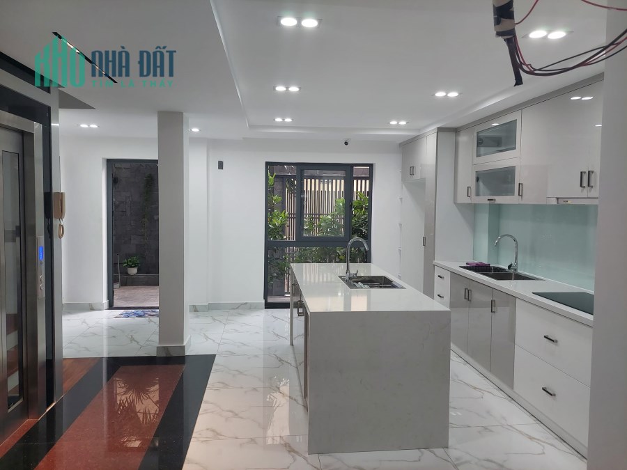 Bán Gấp Nhà Hẻm Xe Tải Bình Thạnh, DTSD 525m2, Ngang 7.1m, Thang Máy, Giá 15 Tỷ Có TL