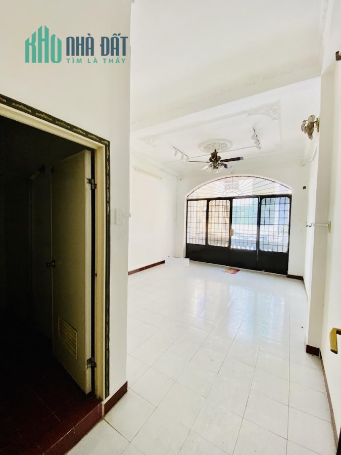 Giảm 1 Tỷ, bán nhà hẻm 33 Nguyễn Đình Chính 90m2, 13,9 Tỷ. OtO ngủ nhà