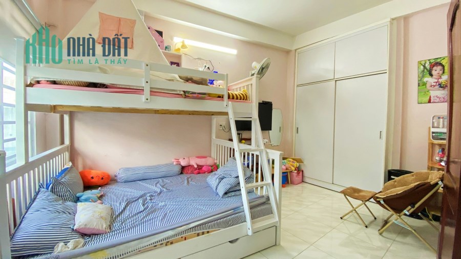 Bán gấp nhà khu Vip D1 Bình Thạnh, ngay WILTOL, 5 tầng, tiện kinh doanh hay làm văn phòng