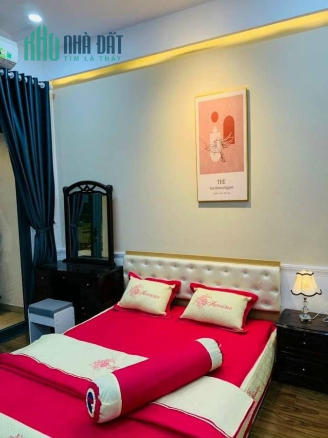 Nhà bán Khánh Hội gần Nguyễn Thần Hiến, quận 4, HXH đỗ , giá mùa dịch, lh 0989149953