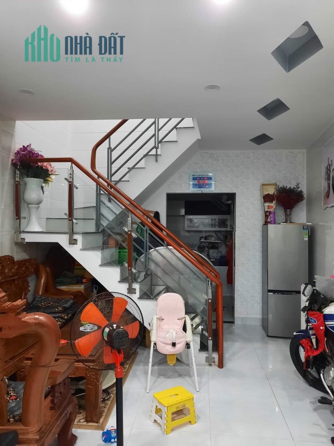 Bán nhà hẻm thông Trần Văn Quang, nhà mới vào ở ngay, 44m2, nhỉn hơn 4 tỷ thương lượng.