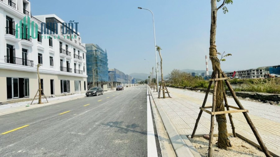 Shophouse TNR Uông Bí - hoàn thiện đẹp lung linh