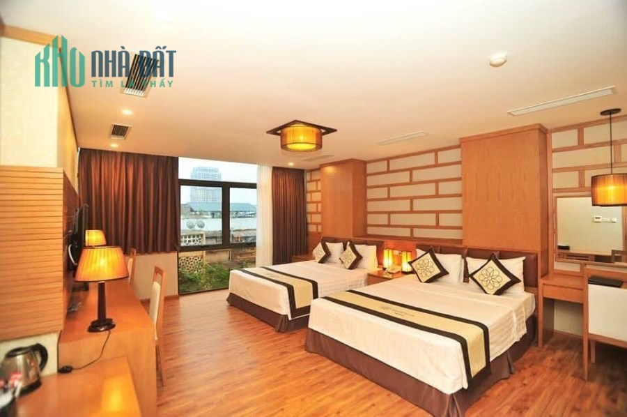 Bán nhà mặt phố Cầu Giấy siêu hiếm 100m2, 10T, mặt tiền 9m, vỉa hè, kinh doanh đỉnh,61.5 tỷ