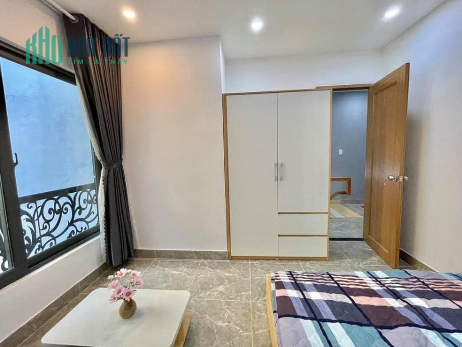 Tài chính nhỏ muốn có hẻm xe tải LH ngay, 4 tầng, 4PN,5WC, gần Nguyễn Thị Thập, quận 7.