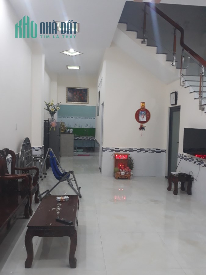 CHÍNH CHỦ CẦN BÁN NHÀ 1 TRỆT 1 LẦU DT 180M2 TẠI PHƯỜNG TÂN ĐỊNH, BẾN CÁT