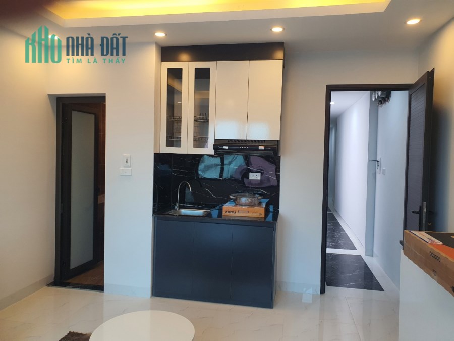 Bán tống bán tháo gấp nhà phố 83m2,  5T, thang máy, 13P khép kín, full nội thất cao cấp, ô tô