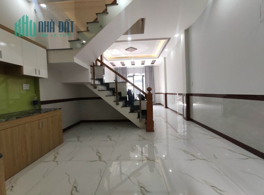 Hẻm xe hơi diện tích lớn quận 7, phường Phú Thuận,giá cực sốc LH ngay 0989149953.
