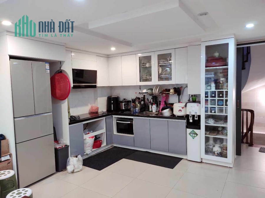 Bán nhà đường Minh Khai, Hai Bà Trưng, 45m x 6 tầng, Ô tô