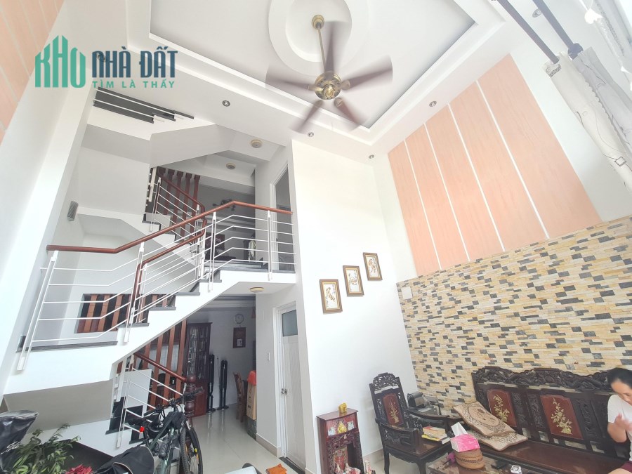 𝐒𝐢ê𝐮 𝐩𝐡ẩ𝐦 𝐓𝐑Ị𝐍𝐇 𝐇𝐎À𝐈 ĐỨ𝐂, 𝐐𝐮ậ𝐧 𝟗, 𝐓𝐩 𝐓𝐡ủ Đứ𝐜, 𝟔𝟓𝐦𝟐.