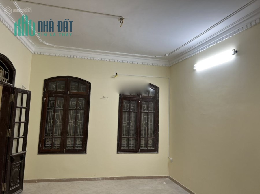 Cho thuê nhà riêng phố Yên Lạc làm nhà ở hoặc văn phòng, 72m x 3 tầng, MT 7.2m, LH 0818011234
