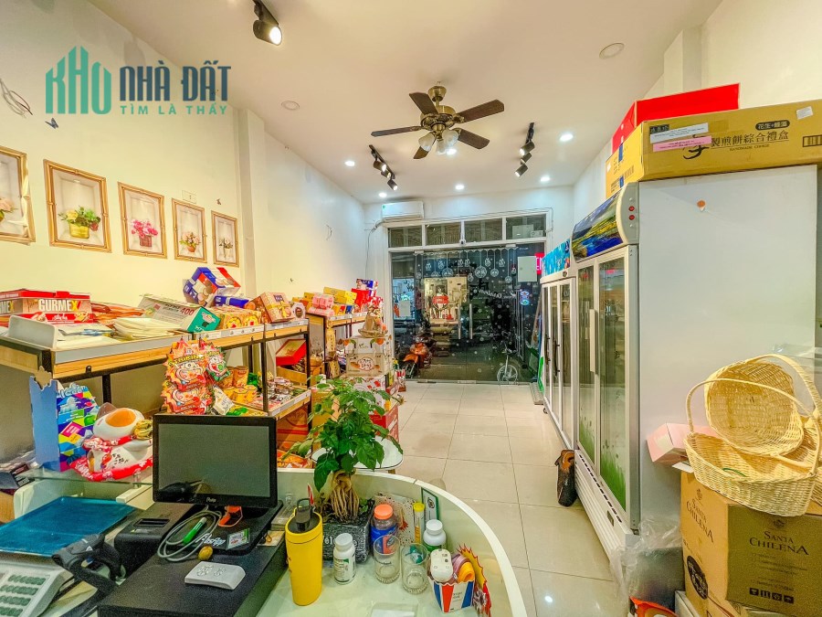 Nhà mặt phố Đỗ Quang, Cầu Giấy, 50m2, 6 tầng, Kinh doanh siêu tốt. Giá 20 tỷ