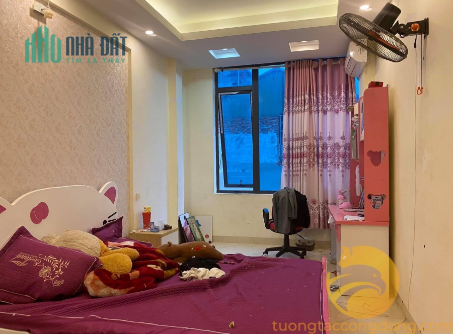 Bán nhà Hải Châu, nhỉnh 2 tỷ 48m2, mới đẹp, FULL nội thất, về ở ngay, gần phố
