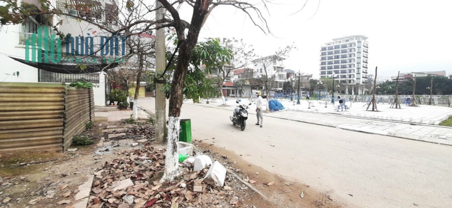 BÁN ĐẤT VIEW HỒ THANH GIÃ, KHAI QUANG, VĨNH YÊN 200m2, giá: 9 tỷ.Liên hệ: 0986.454.393-0986.797.222