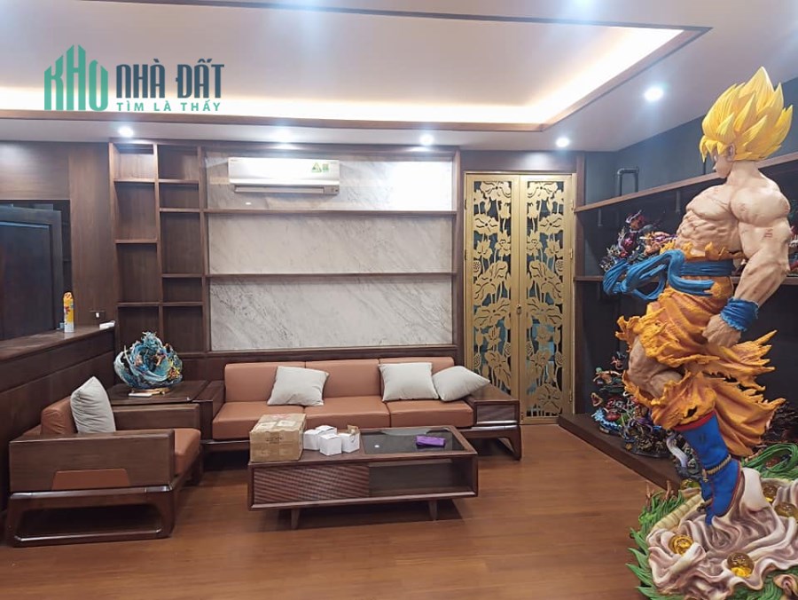 Gà Đẻ Trứng vàng Mặt phố Cầu Giấy  180m2, 10T, Vỉa hè, kinh doanh vô địch, 61.7 tỷ