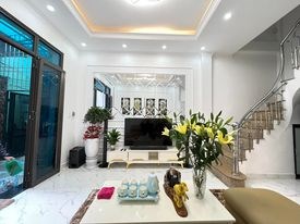 Cần bán nhà Kim Chung-Di Trạch 60m,4 tầng,2,95 tỷ