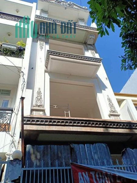 HXH 8m, nhà 4 tầng xây thô, 6PN, đang hoàn thiện, Quận 11, giá 8,3 tỷ.