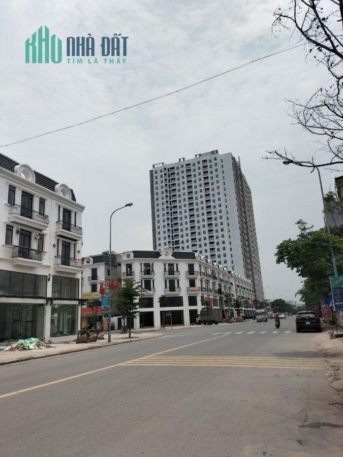 BÁN GẤP căn chung cư Blue Star Trâu Quỳ, Gia Lâm, Hà Nội.