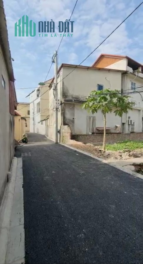Bán GẤP mảnh đất đẹp tại Đa Tốn, Gia Lâm, Hà Nội. DT 47m2, lô Góc, ngõ ô tô thông.